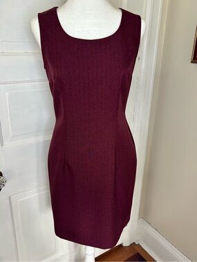 Cute Wine-Colored Sleeveless Mini Shift Dress